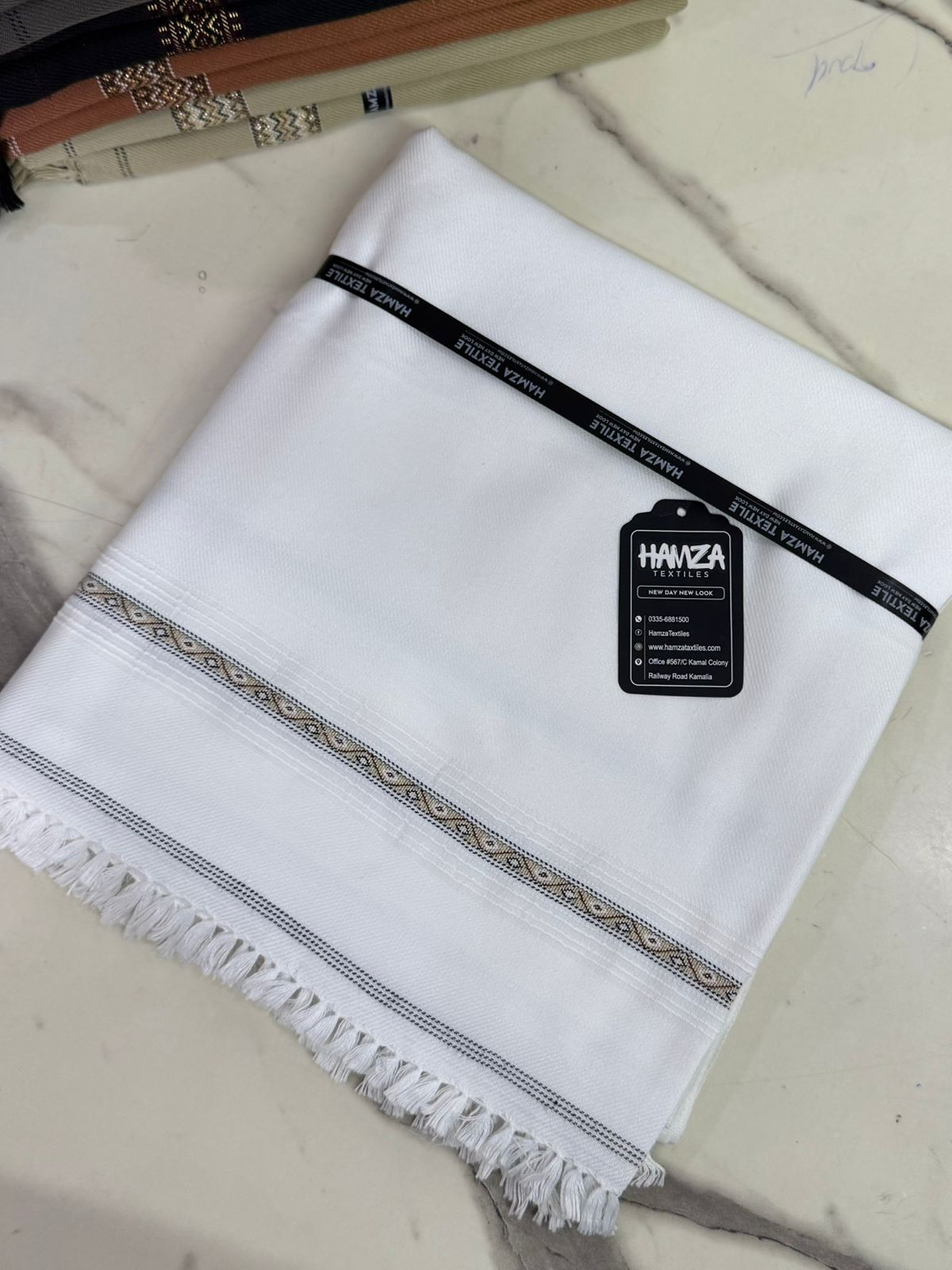 Special Premium Wollen Shawl (off White)